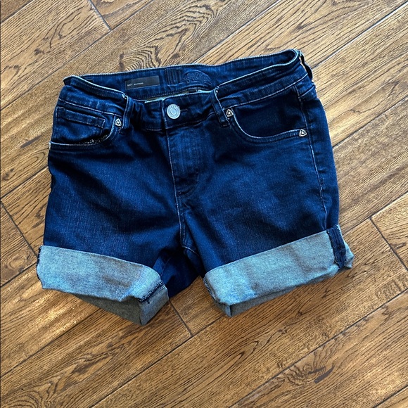Casual Dark Blue Denim Shorts Kut katy boyfriend size 2 - Picture 1 of 3